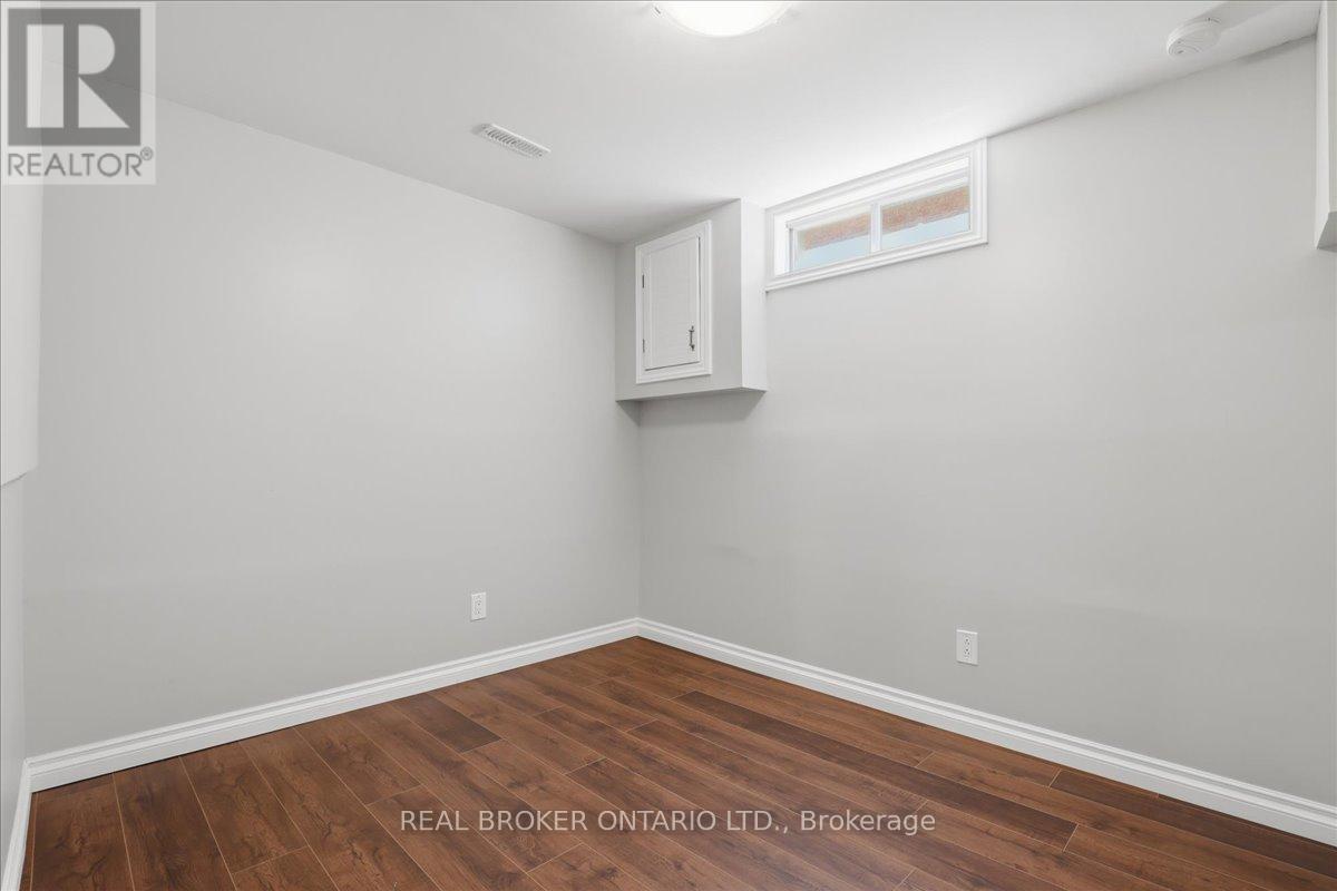 71 West Acres Crescent, Kitchener, Ontario  N2N 3G8 - Photo 23 - X13149908