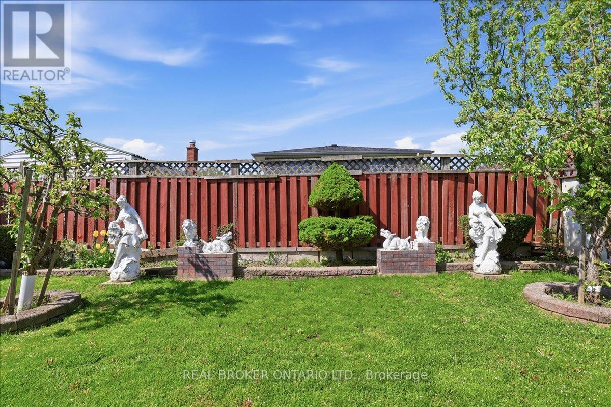 71 West Acres Crescent, Kitchener, Ontario  N2N 3G8 - Photo 26 - X13149908