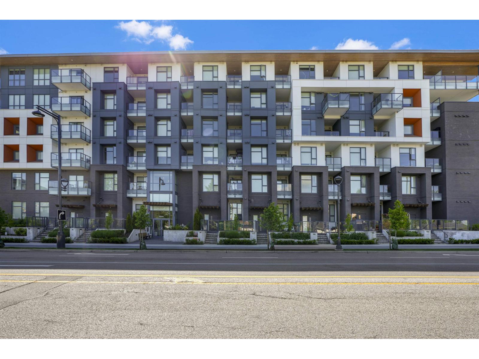 E206 10829 140 Street, Surrey, British Columbia  V3R 0H4 - Photo 3 - R3124892