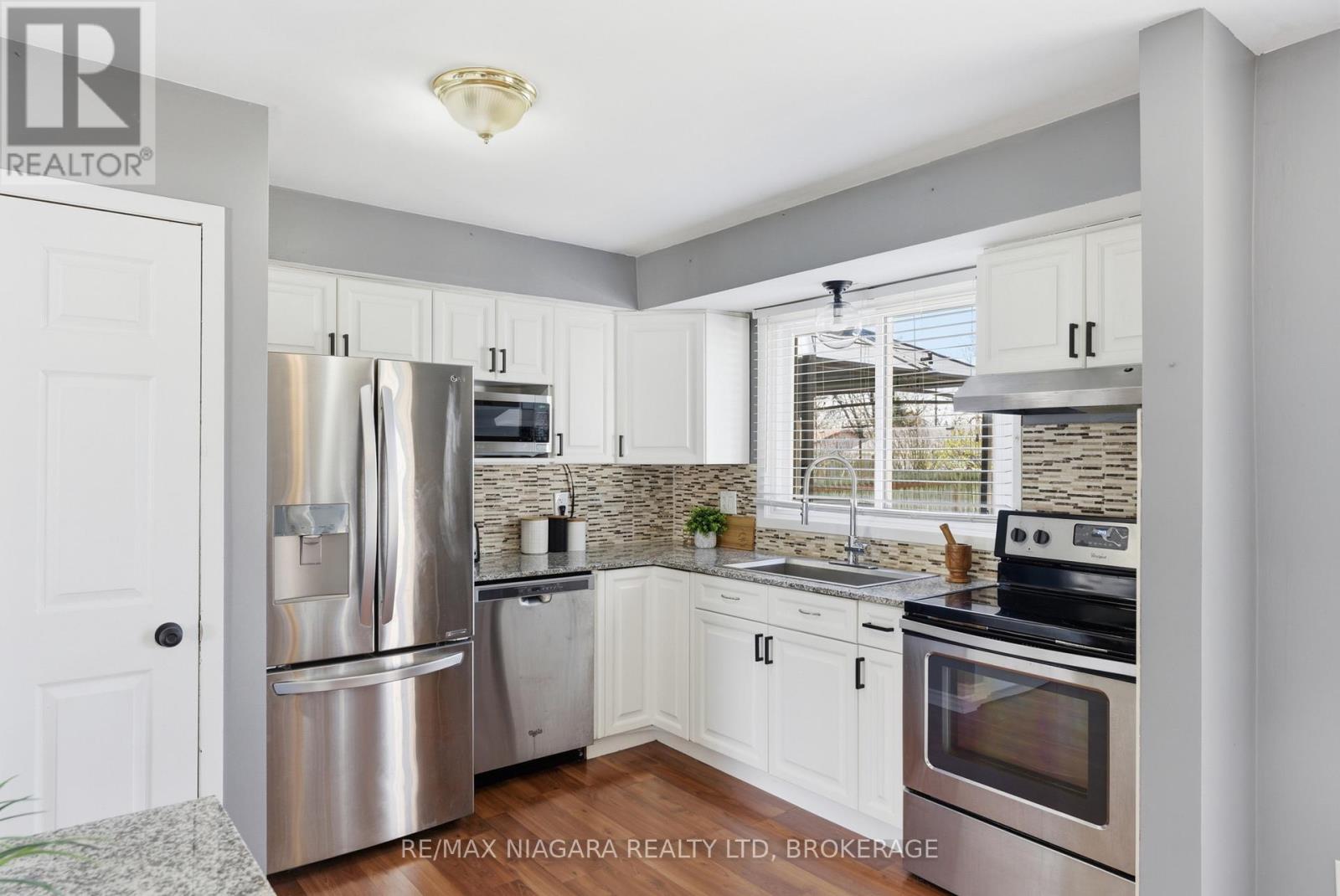 45 Meredith Drive, St. Catharines, Ontario  L2M 6R5 - Photo 7 - X13150752