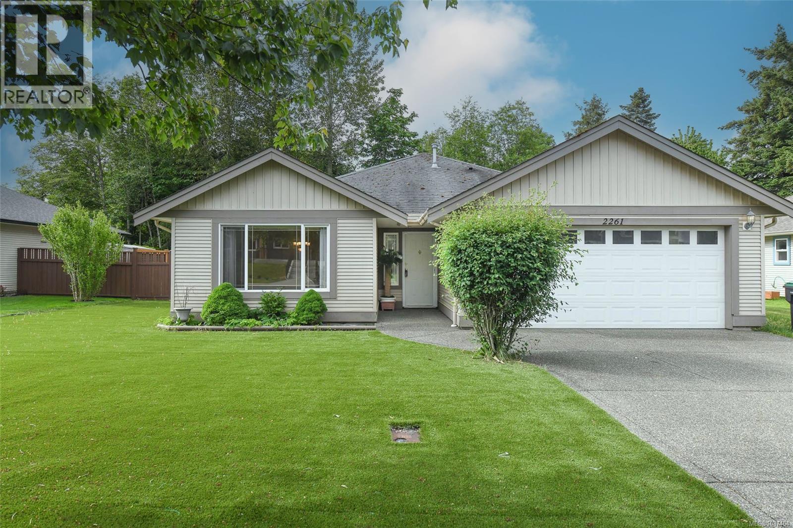 2261 Murrelet Dr, Comox, British Columbia  V9M 4G6 - Photo 1 - 1037464