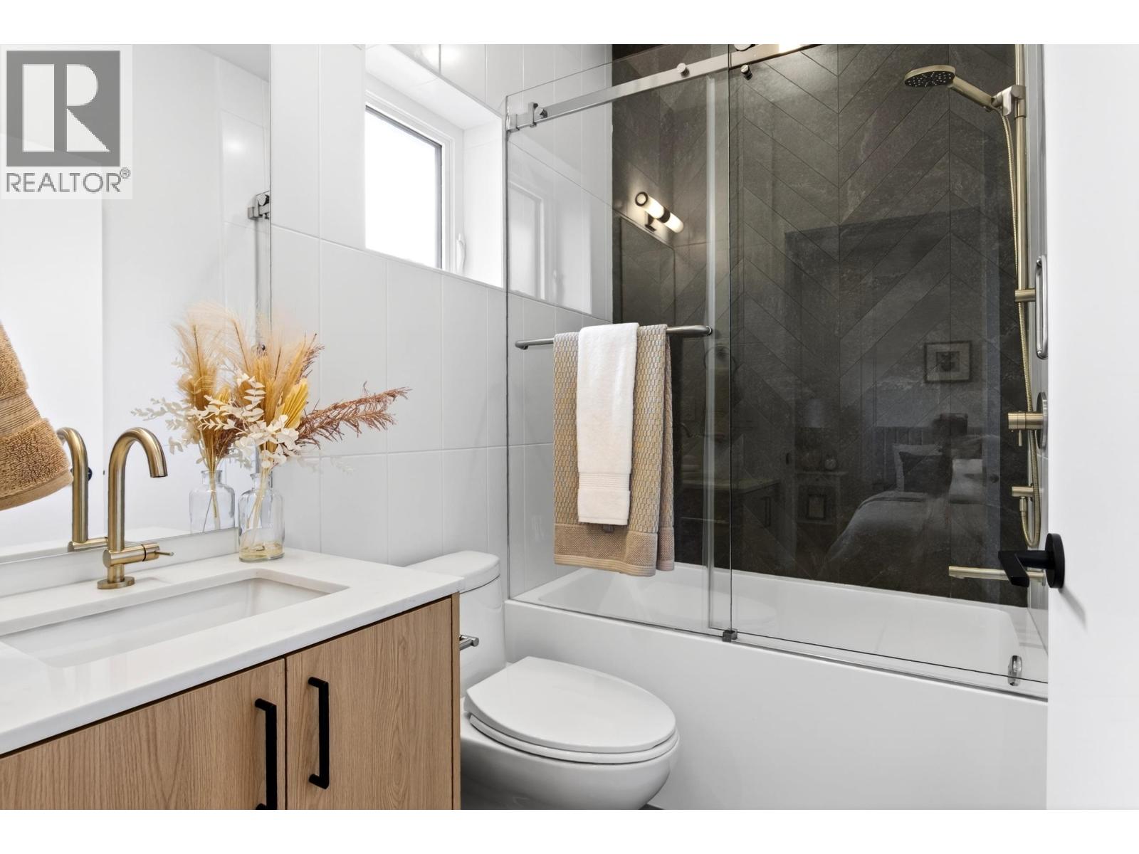 1 2741 E 7th Avenue, Vancouver, British Columbia  V5M 1T8 - Photo 13 - R3125619