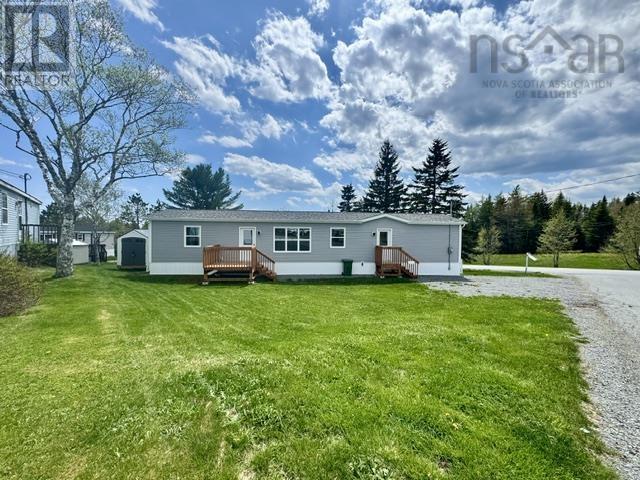 4 Davis Drive, South Uniacke, Nova Scotia