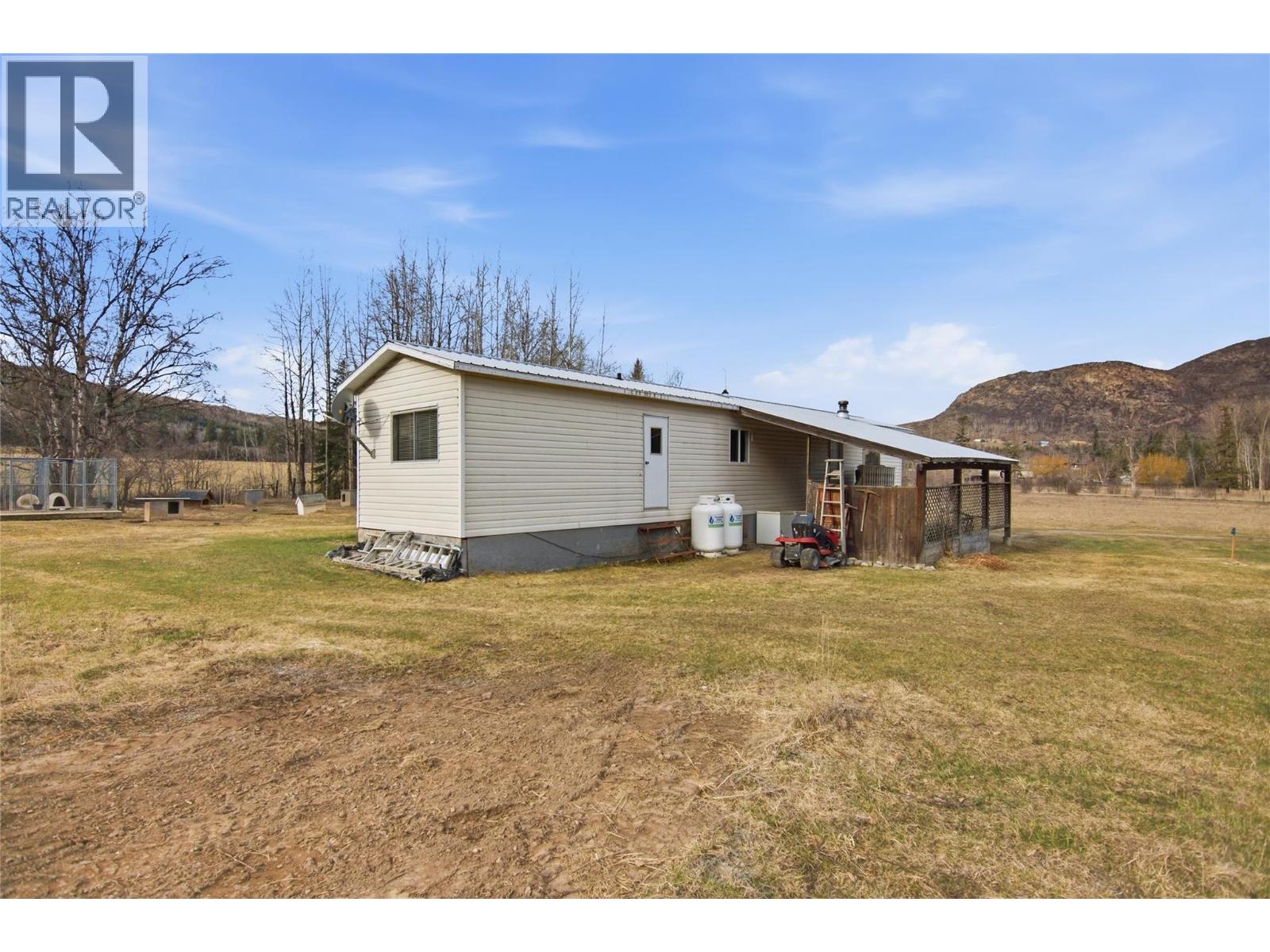 4048 Dixon Mountain Road, Barriere, British Columbia  V0E 1E0 - Photo 5 - 10385247