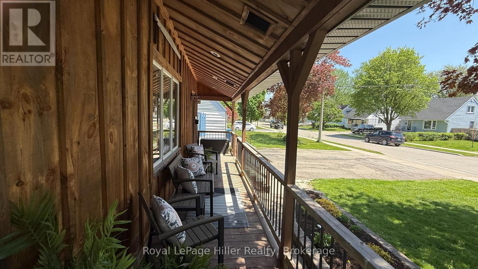 34 Arden Park, Stratford, Ontario  N5A 3E3 - Photo 2 - X12969514