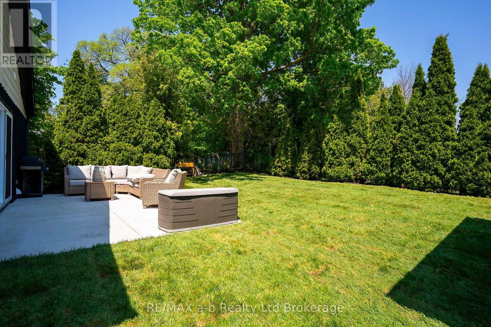 56 Givins Street, Woodstock, Ontario N4S 5Y9 - Photo 3 - X13150860