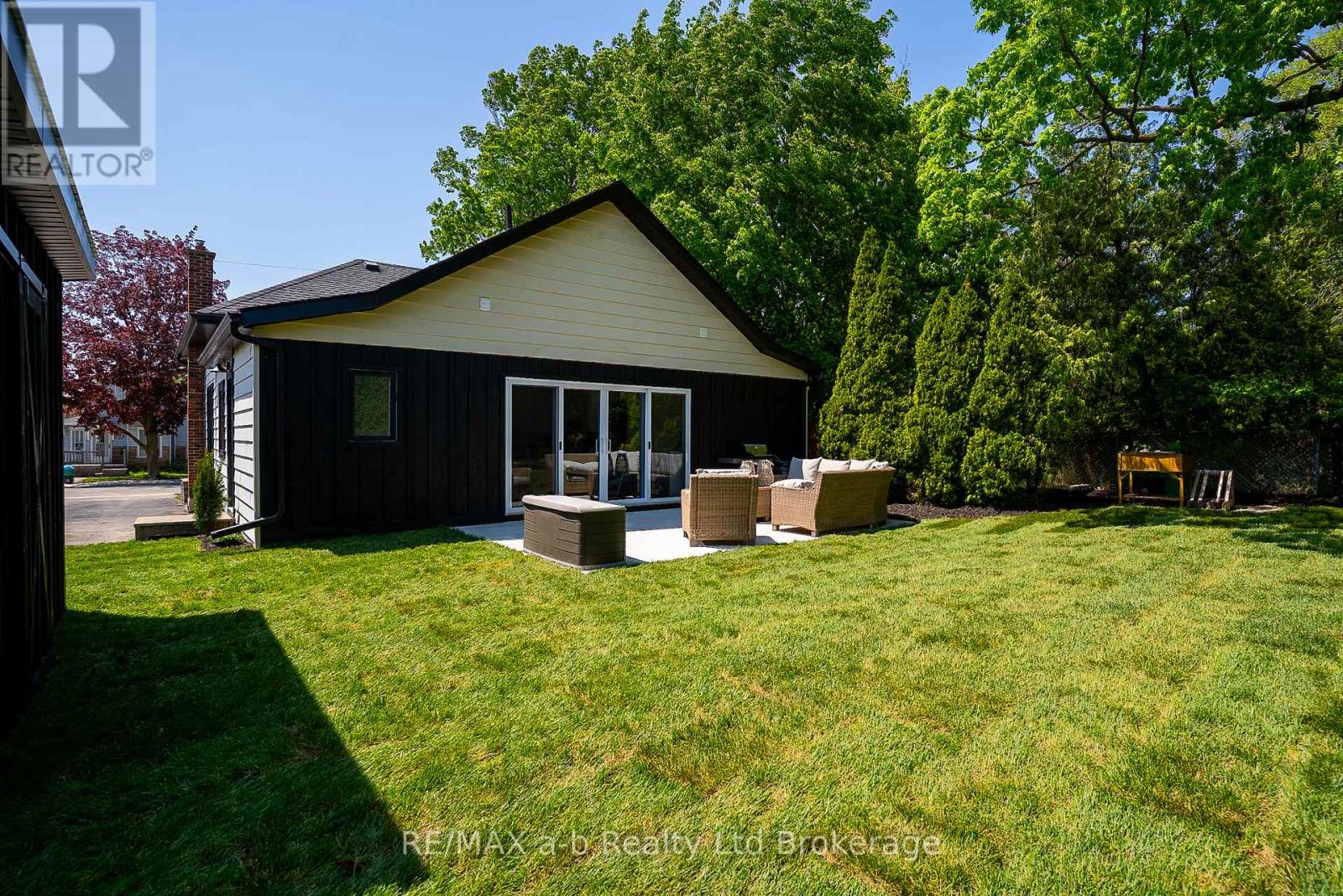 56 Givins Street, Woodstock, Ontario N4S 5Y9 - Photo 5 - X13150860