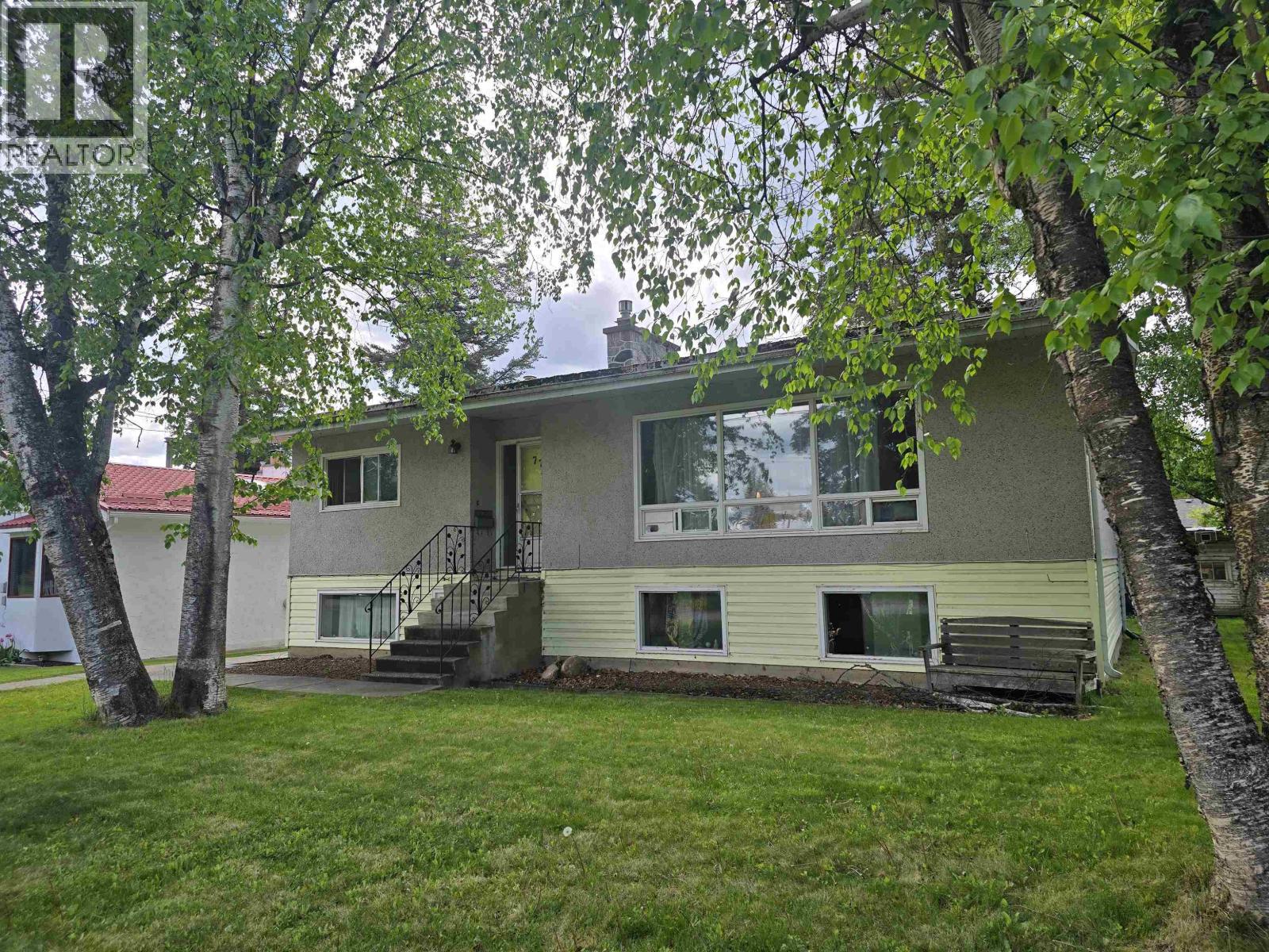 777 Mclean Street, Quesnel, British Columbia  V2J 2P8 - Photo 1 - R3125666