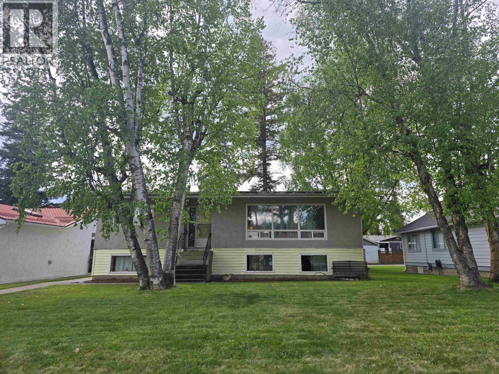777 Mclean Street, Quesnel, British Columbia  V2J 2P8 - Photo 2 - R3125666