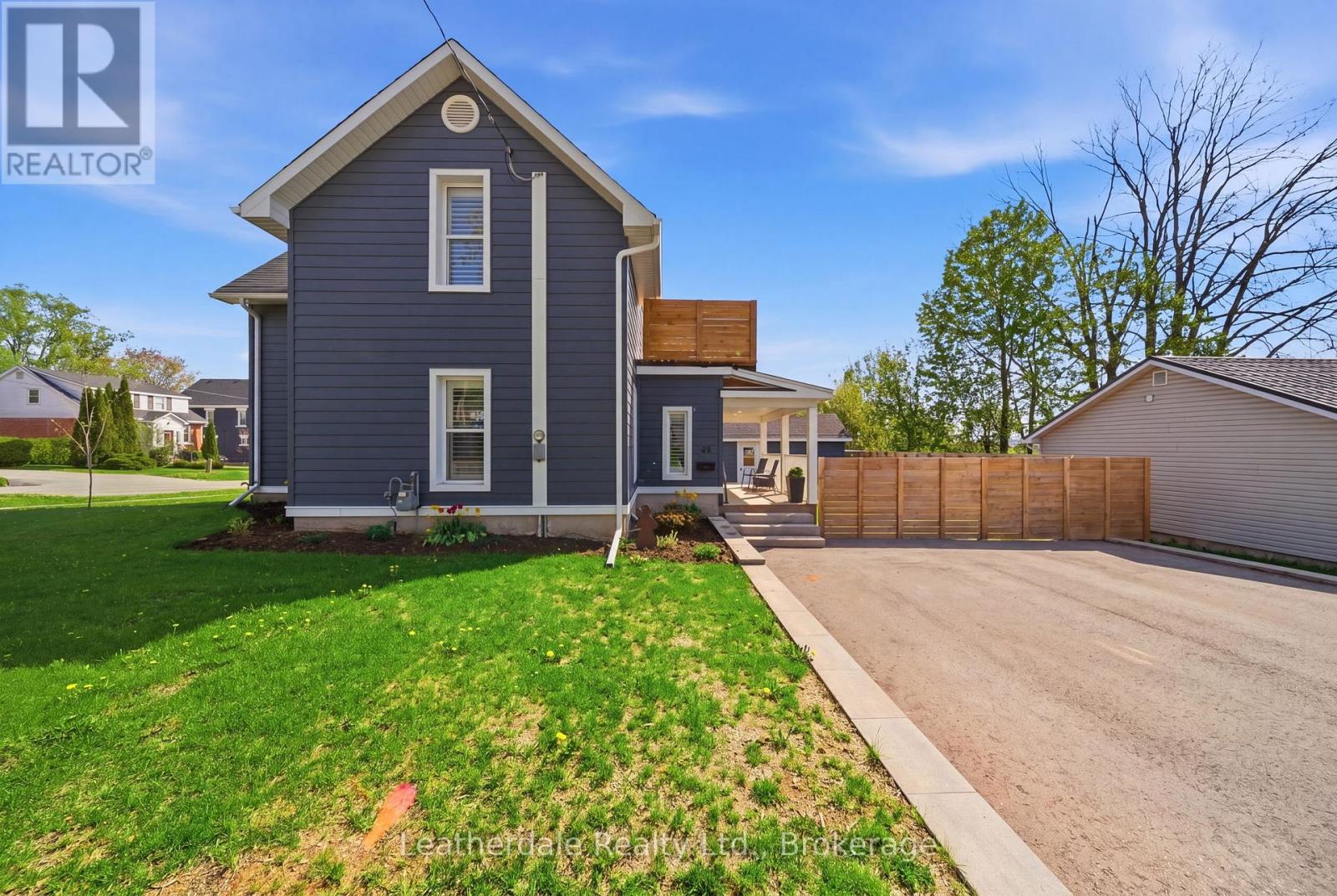 42 FREDERICK STREET, Orillia, Ontario