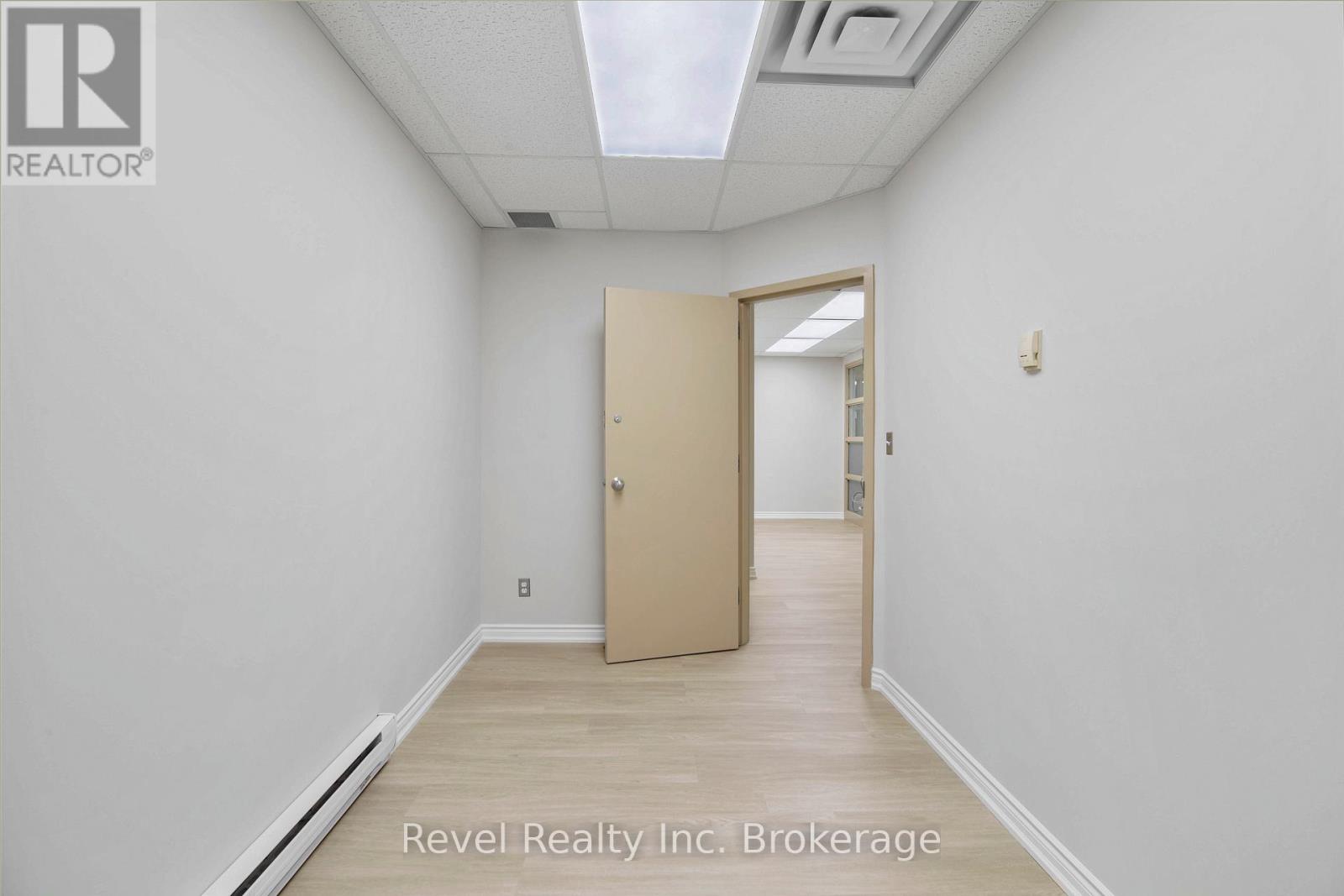 302 - 111 Main Street W, North Bay (Central), Ontario  P1B 2T6 - Photo 12 - X13150556