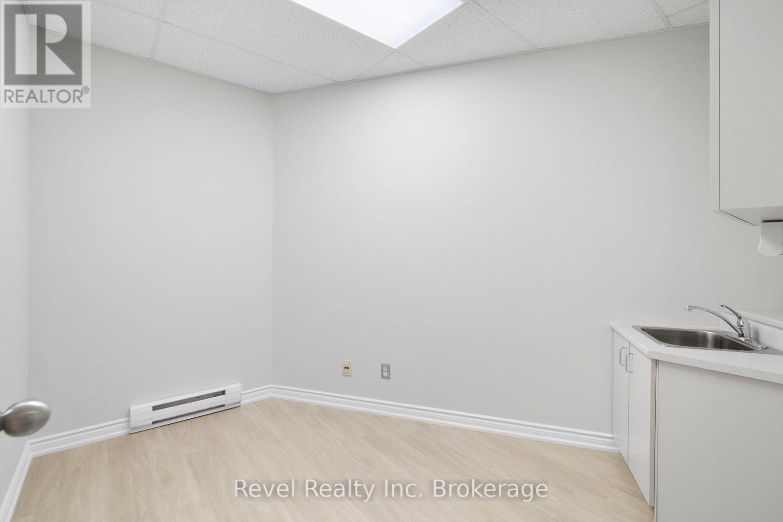 302 - 111 Main Street W, North Bay (Central), Ontario  P1B 2T6 - Photo 19 - X13150556
