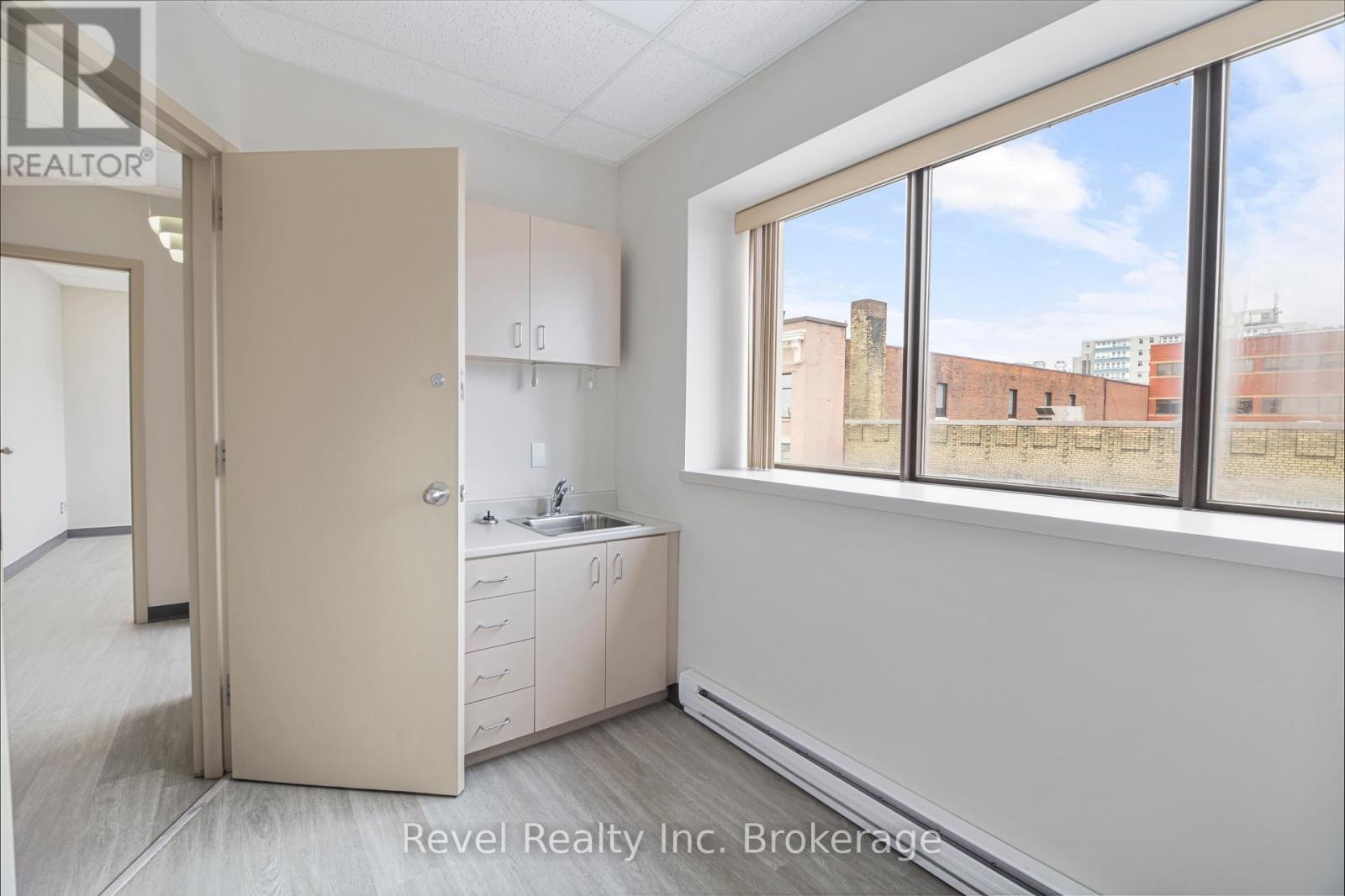 301 - 111 Main Street W, North Bay, Ontario  P1B 2T6 - Photo 14 - X13150582