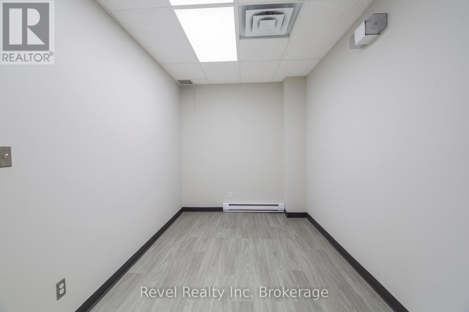 301 - 111 Main Street W, North Bay, Ontario  P1B 2T6 - Photo 5 - X13150582