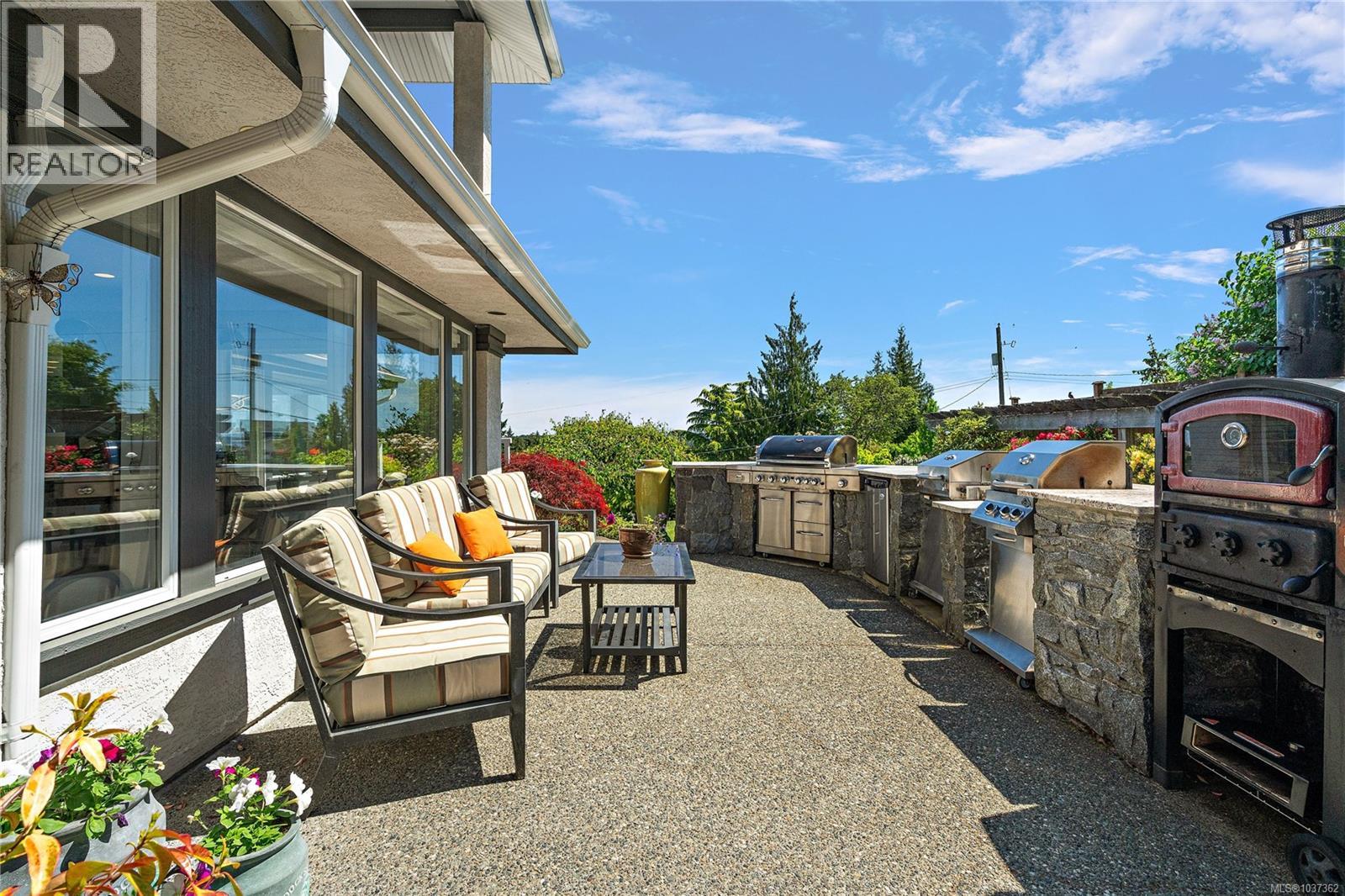 11096 Greenpark Dr, North Saanich, British Columbia  V8L 5N5 - Photo 6 - 1037362