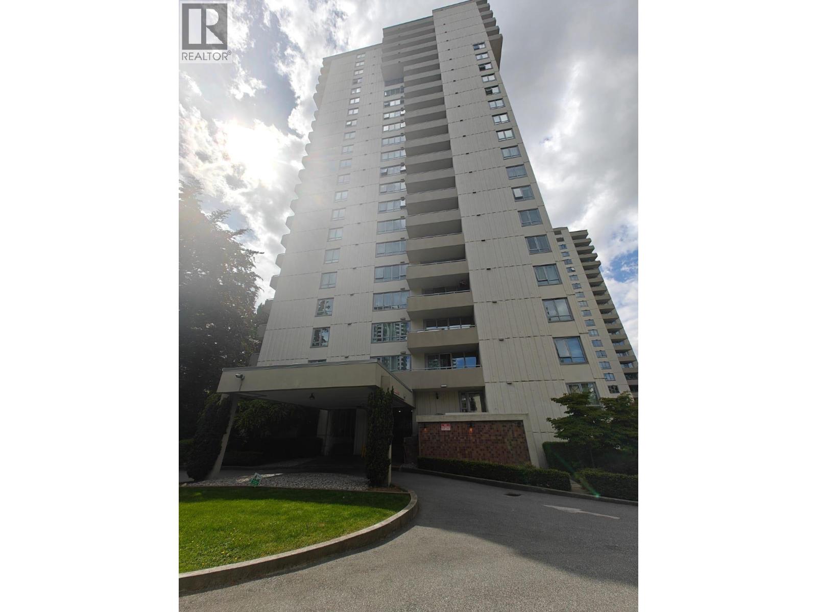 307 5645 BARKER AVENUE, Burnaby, British Columbia