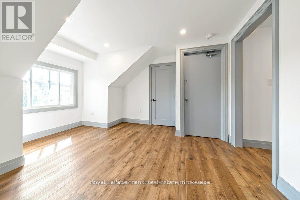 3rd Flr - 622 Simcoe Street N, Oshawa, Ontario  L1G 4V4 - Photo 12 - E13150874
