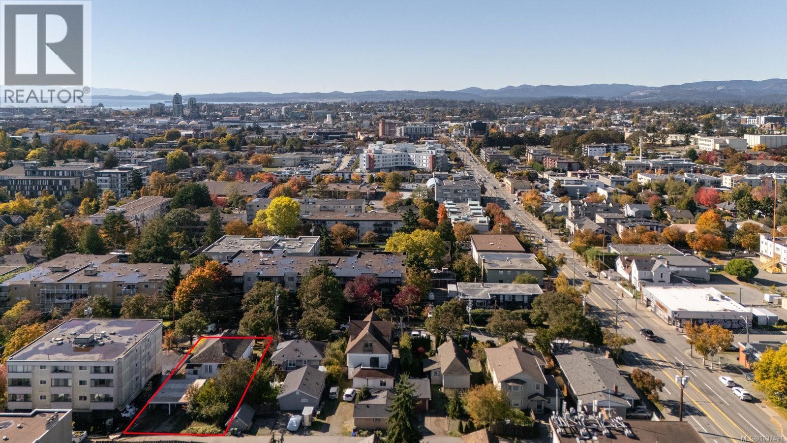 2639 Prior St, Victoria, British Columbia  V8T 3X7 - Photo 2 - 1037491