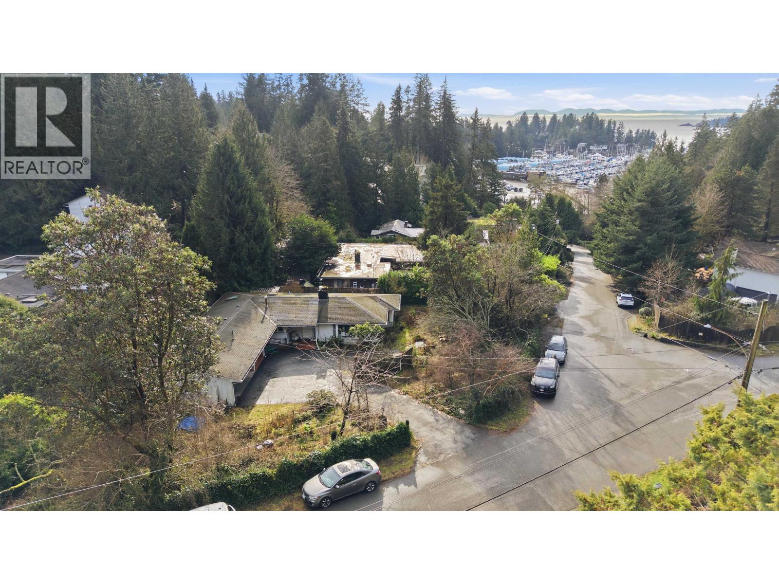 5757 Cranley Drive, West Vancouver, British Columbia  V7W 1S9 - Photo 12 - R3124428