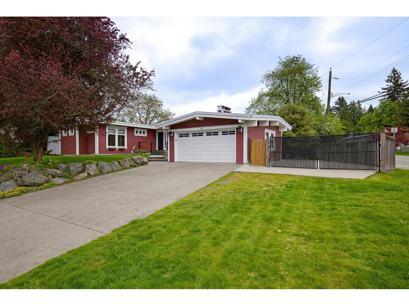 2662 Sheffield Way, Abbotsford, British Columbia  V2S 4B8 - Photo 2 - R3115101