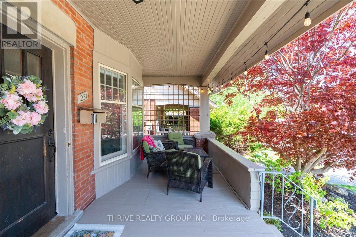 251 Ridout Street S, London South (South F), Ontario  N6C 3Y5 - Photo 6 - X13150446