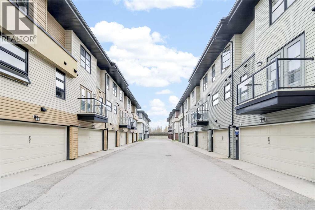 208 Aspen Hills Villas SW, Calgary, Alberta  T3H 0h8 - Photo 7 - A2309590
