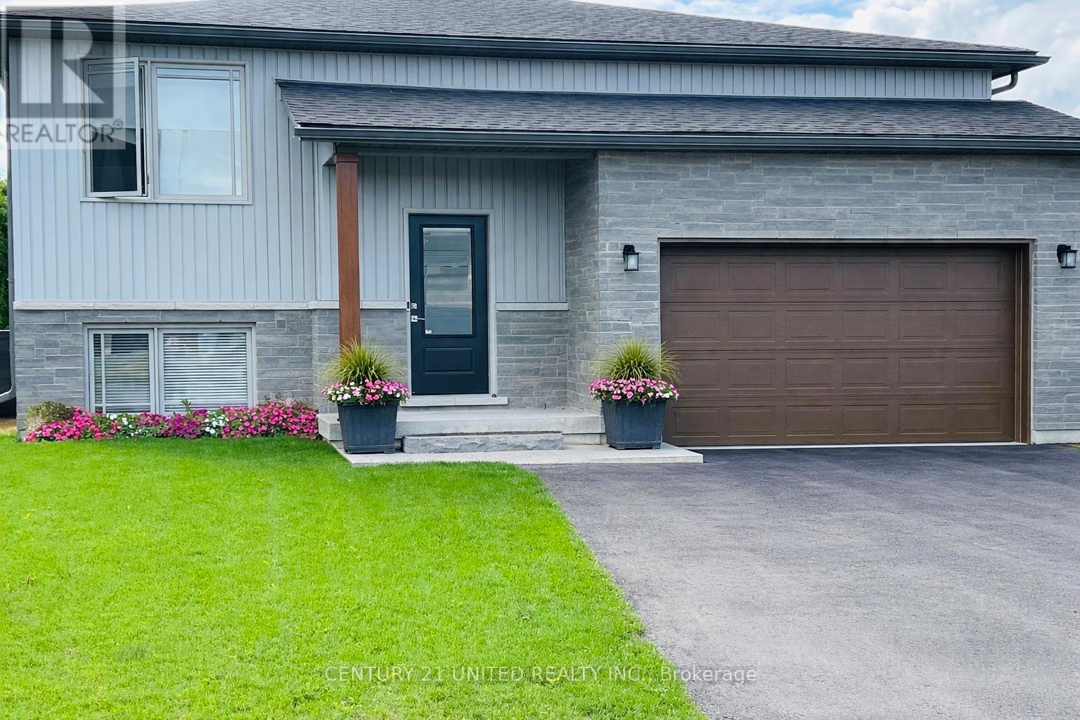 109 Meagan Lane, Quinte West, Ontario  K0K 2C0 - Photo 1 - X13150890