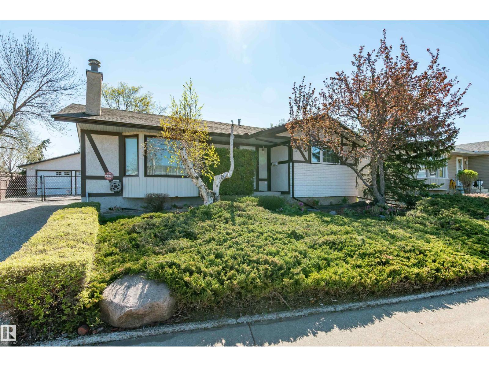 13319 30 ST NW NW, edmonton, Alberta