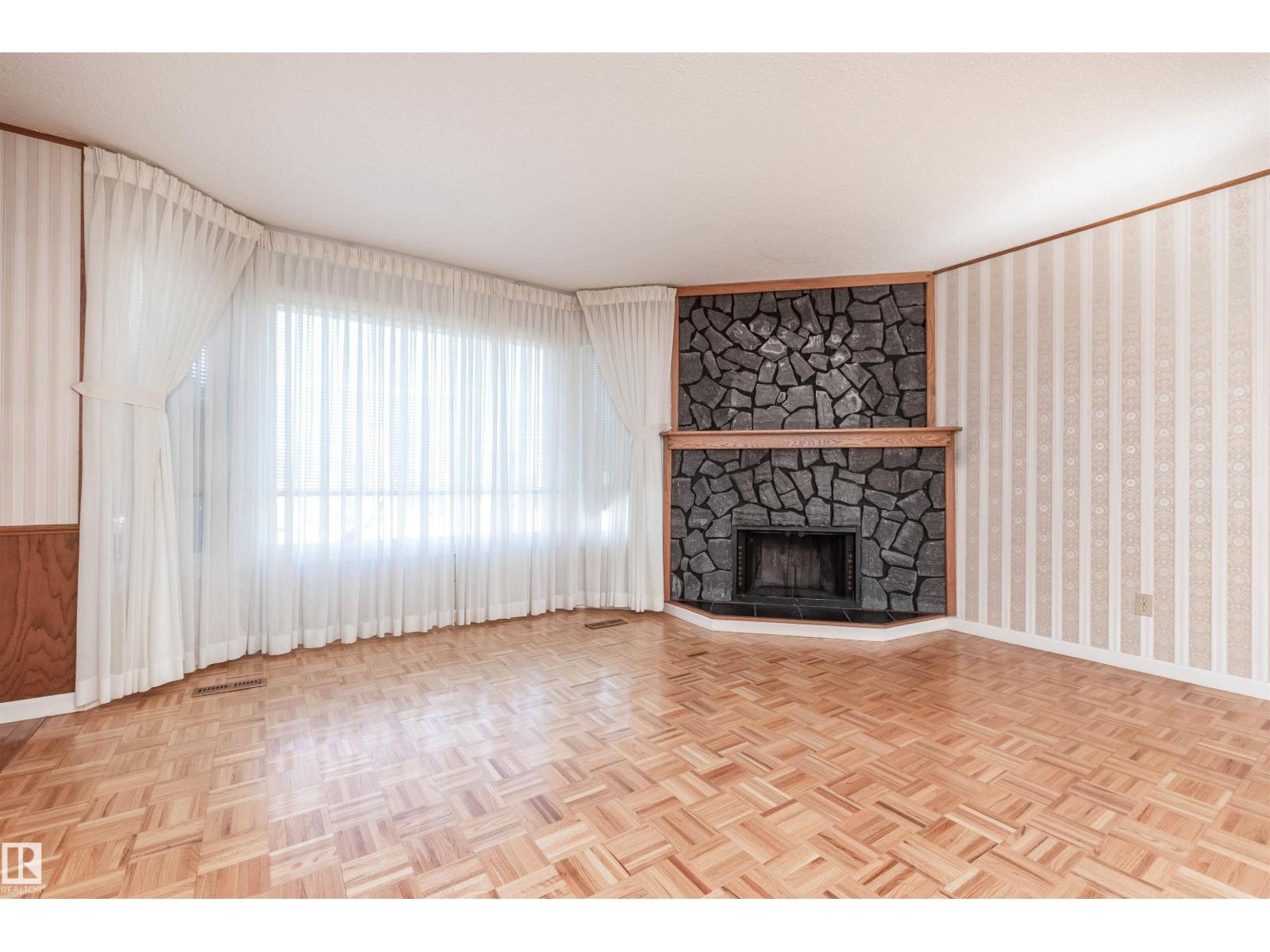 13319 30 St Nw Nw, Edmonton, Alberta  T5A 3A1 - Photo 7 - E4488789