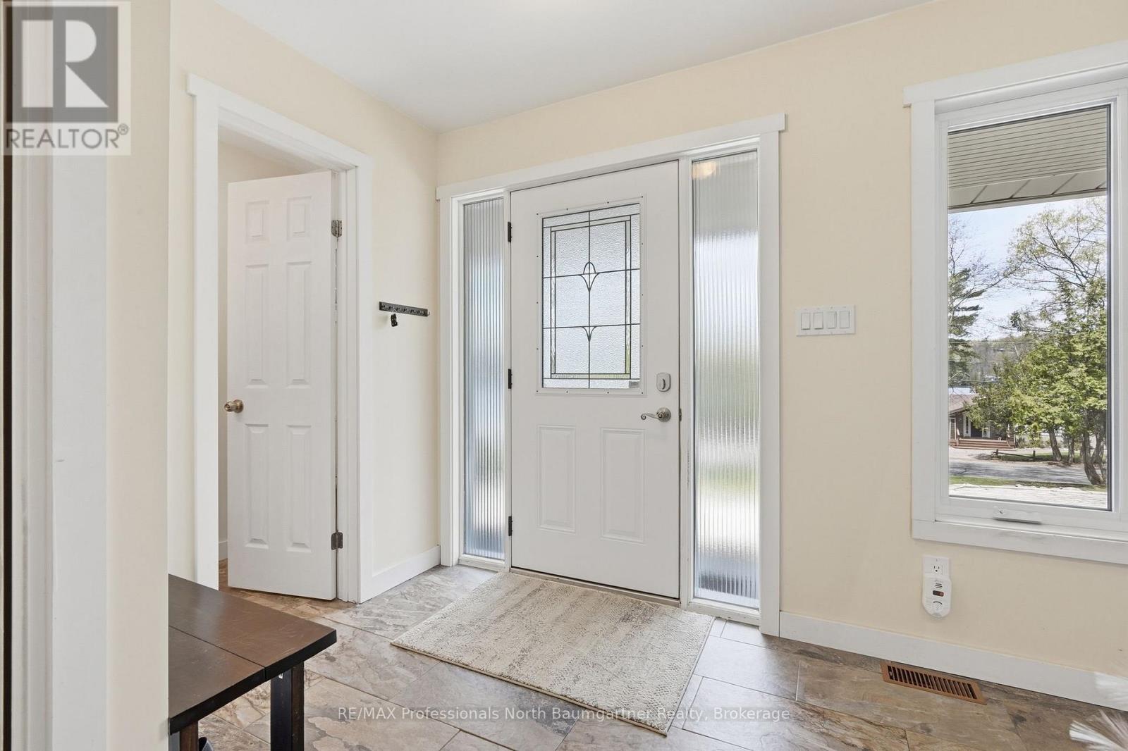 1506 Kashagawigamog Lake Road, Minden Hills, Ontario  K0M 2K0 - Photo 6 - X13150672