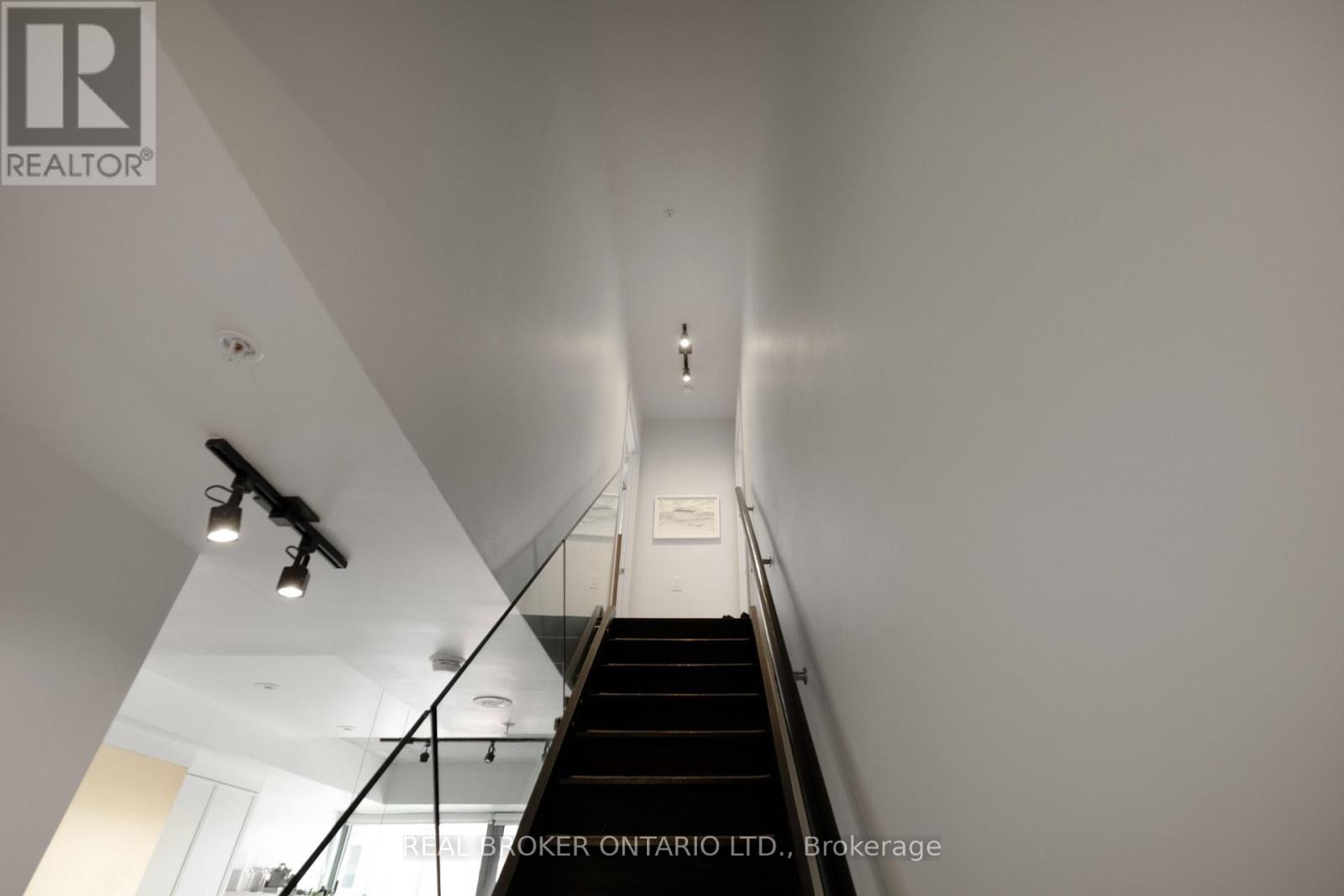 Ph24 - 39 Brant Street, Toronto, Ontario  M5V 0M8 - Photo 37 - C13150760