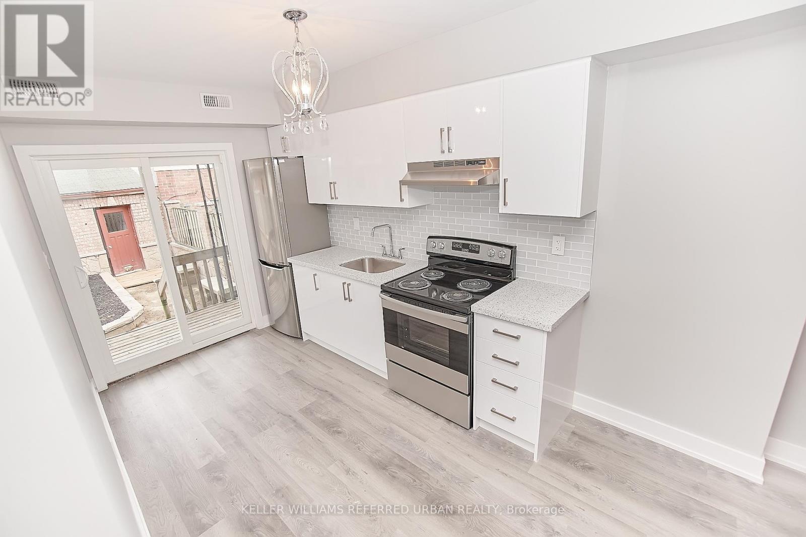 1 - 911 Dovercourt Road, Toronto, Ontario  M6H 2X6 - Photo 3 - C13150814