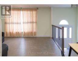 2 CHIPWOOD CRESCENT, Toronto, Ontario