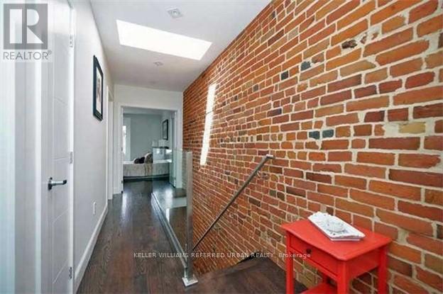 289 Barton Avenue, Toronto, Ontario  M6G 1R5 - Photo 12 - C13150868