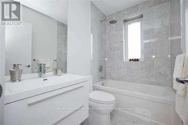 289 Barton Avenue, Toronto, Ontario  M6G 1R5 - Photo 13 - C13150868