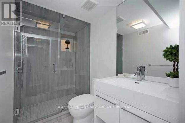 289 Barton Avenue, Toronto, Ontario  M6G 1R5 - Photo 14 - C13150868
