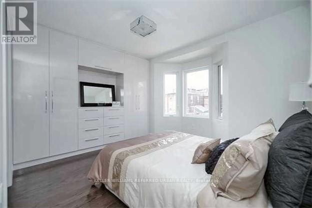 289 Barton Avenue, Toronto, Ontario  M6G 1R5 - Photo 9 - C13150868