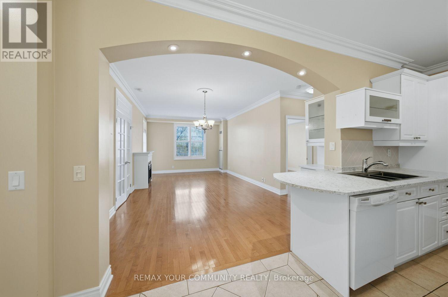 313 - 9519 Keele Street, Vaughan, Ontario L6A 4A2 - Photo 11 - N13143984
