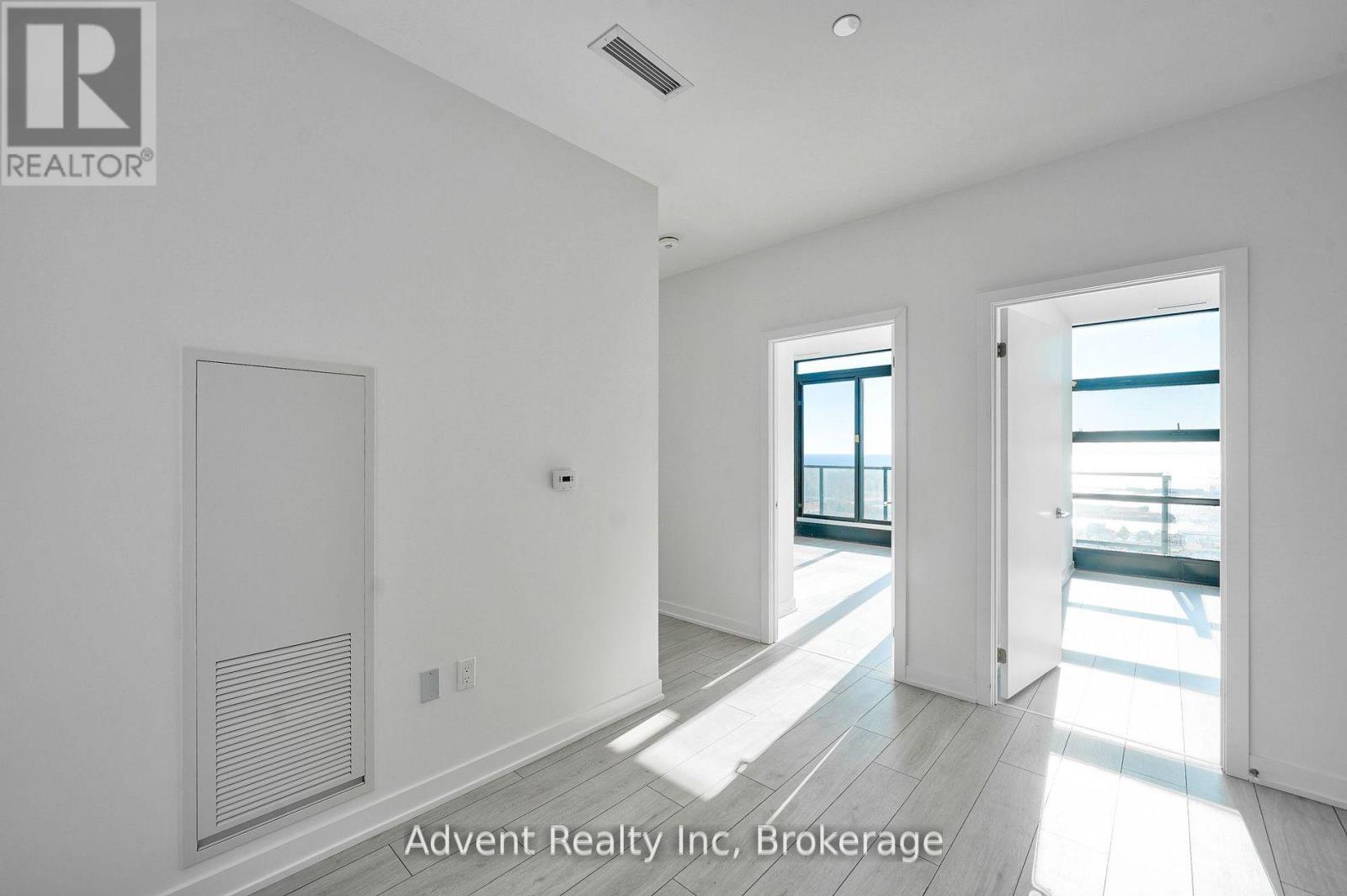 Ph1803 - 1606 Charles Street, Whitby, Ontario  L1N 0P1 - Photo 24 - E13150562