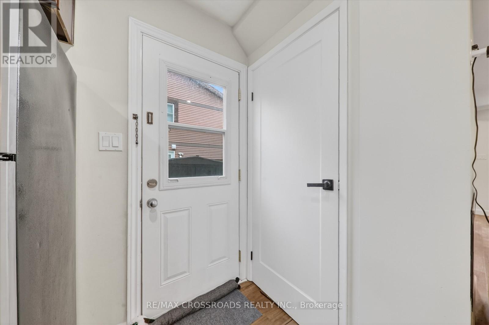 357 Pompano Court, Oshawa, Ontario  L1K 1M9 - Photo 14 - E13150568
