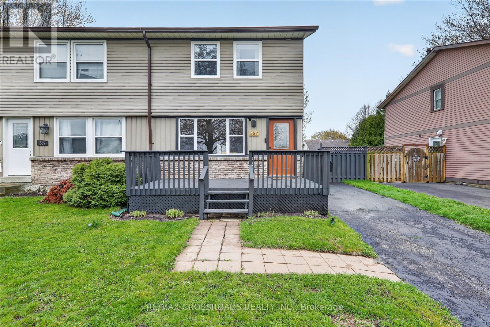 357 Pompano Court, Oshawa, Ontario  L1K 1M9 - Photo 2 - E13150568
