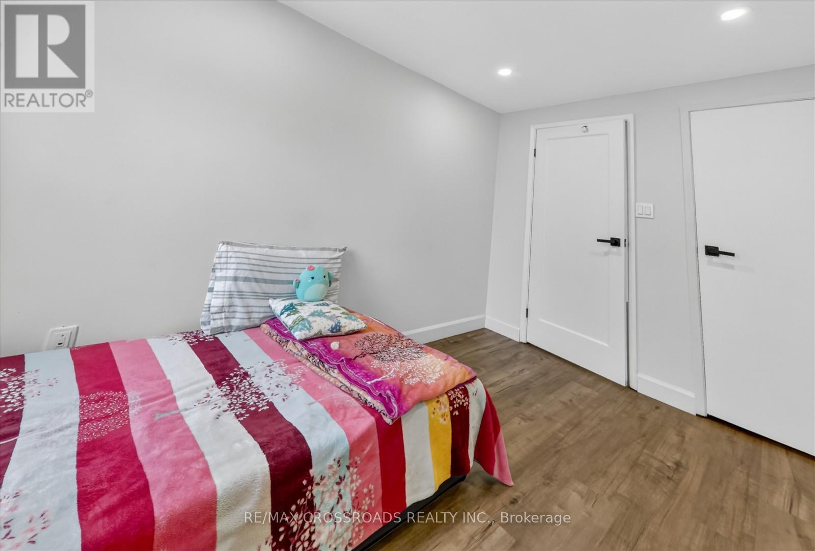 357 Pompano Court, Oshawa, Ontario  L1K 1M9 - Photo 21 - E13150568