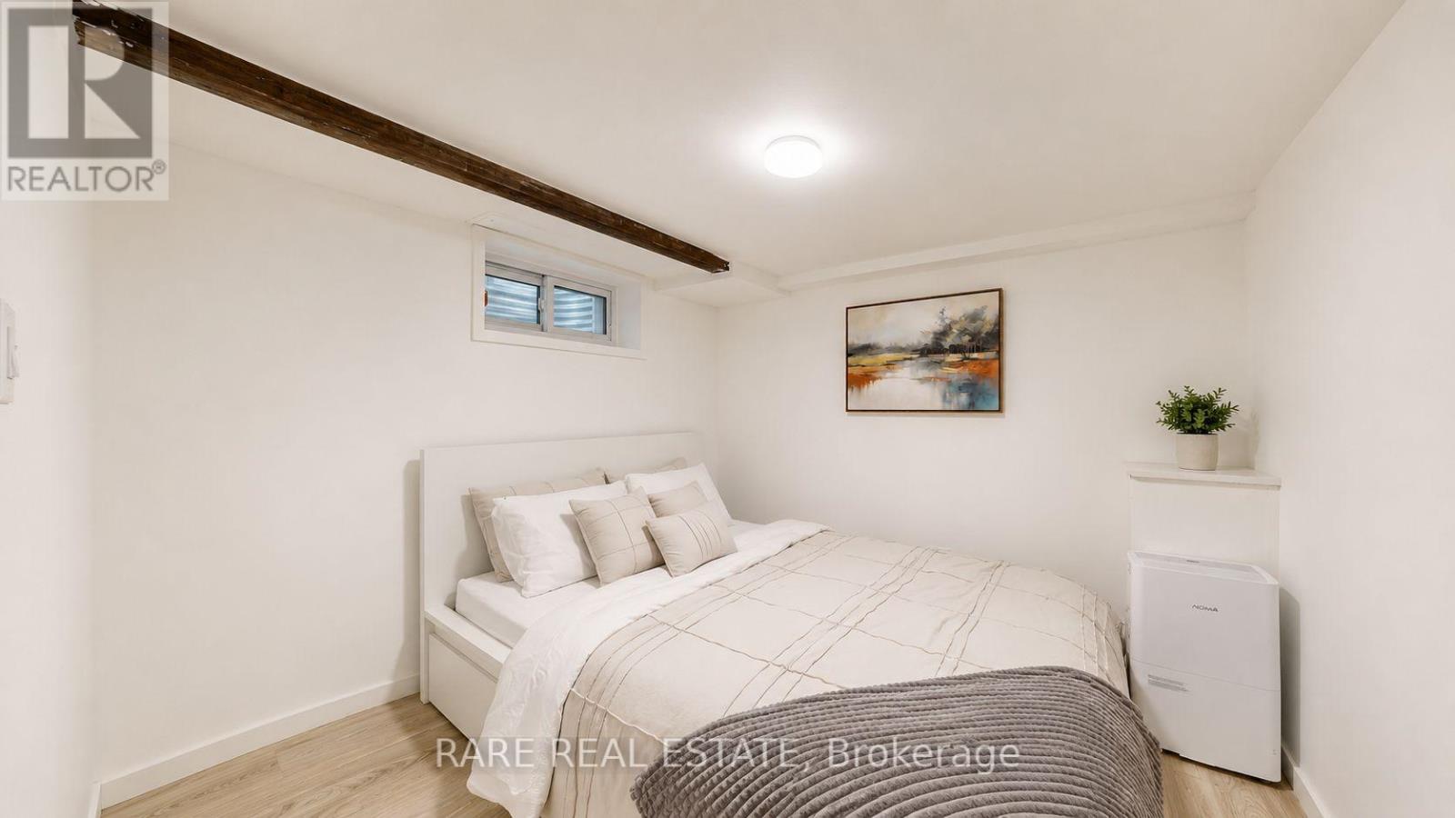 48 Redwood Avenue, Toronto, Ontario  M4L 2S6 - Photo 18 - E13150632