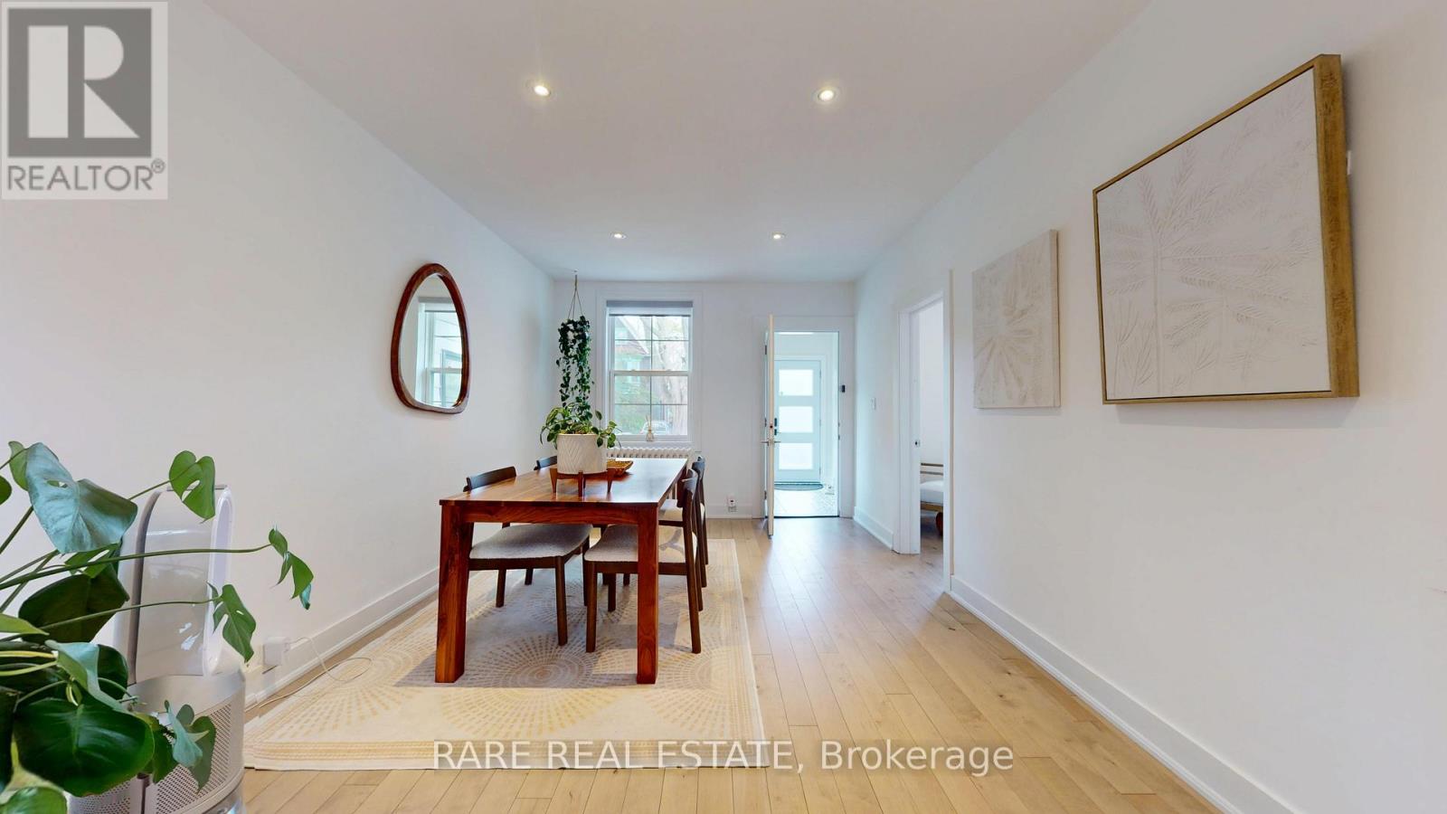 48 Redwood Avenue, Toronto, Ontario  M4L 2S6 - Photo 5 - E13150632