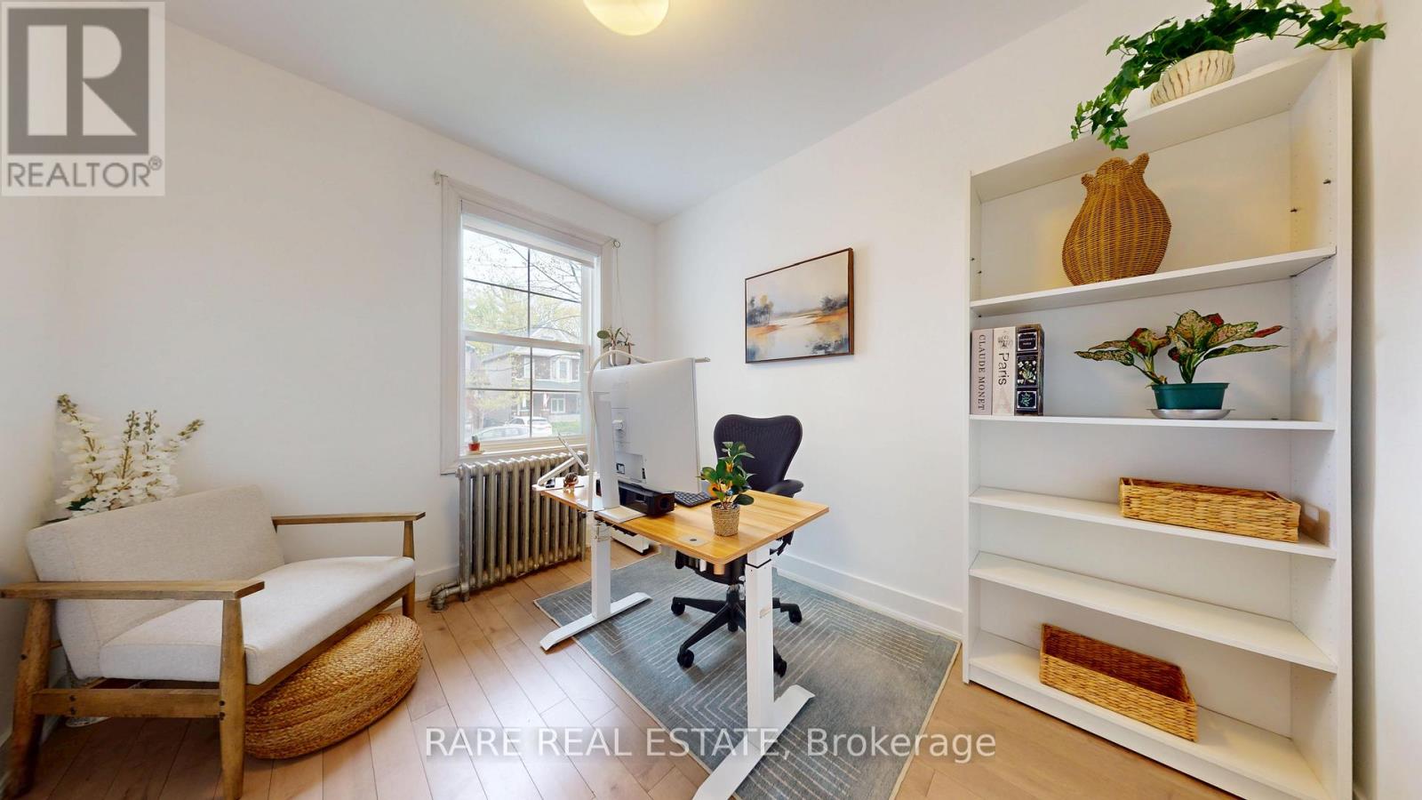 48 Redwood Avenue, Toronto, Ontario  M4L 2S6 - Photo 9 - E13150632