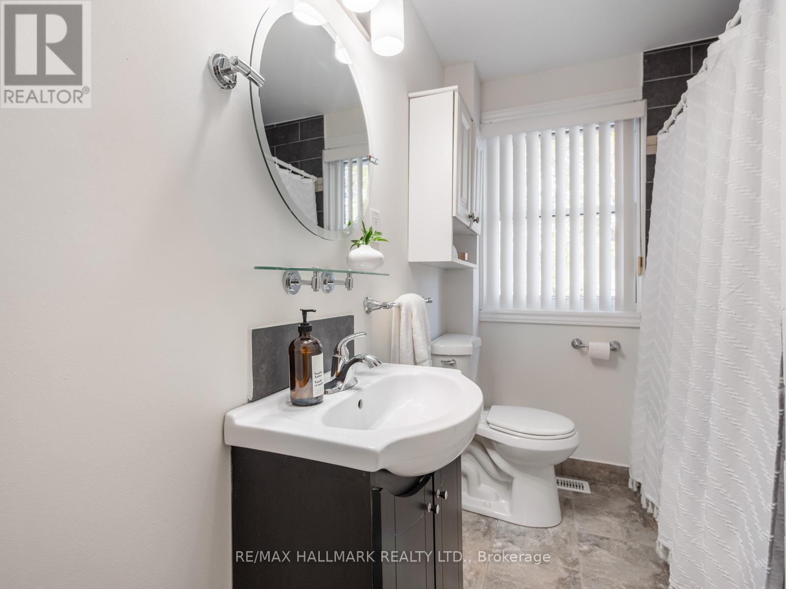 453 Jones Avenue, Toronto, Ontario  M4J 3G7 - Photo 27 - E13150722