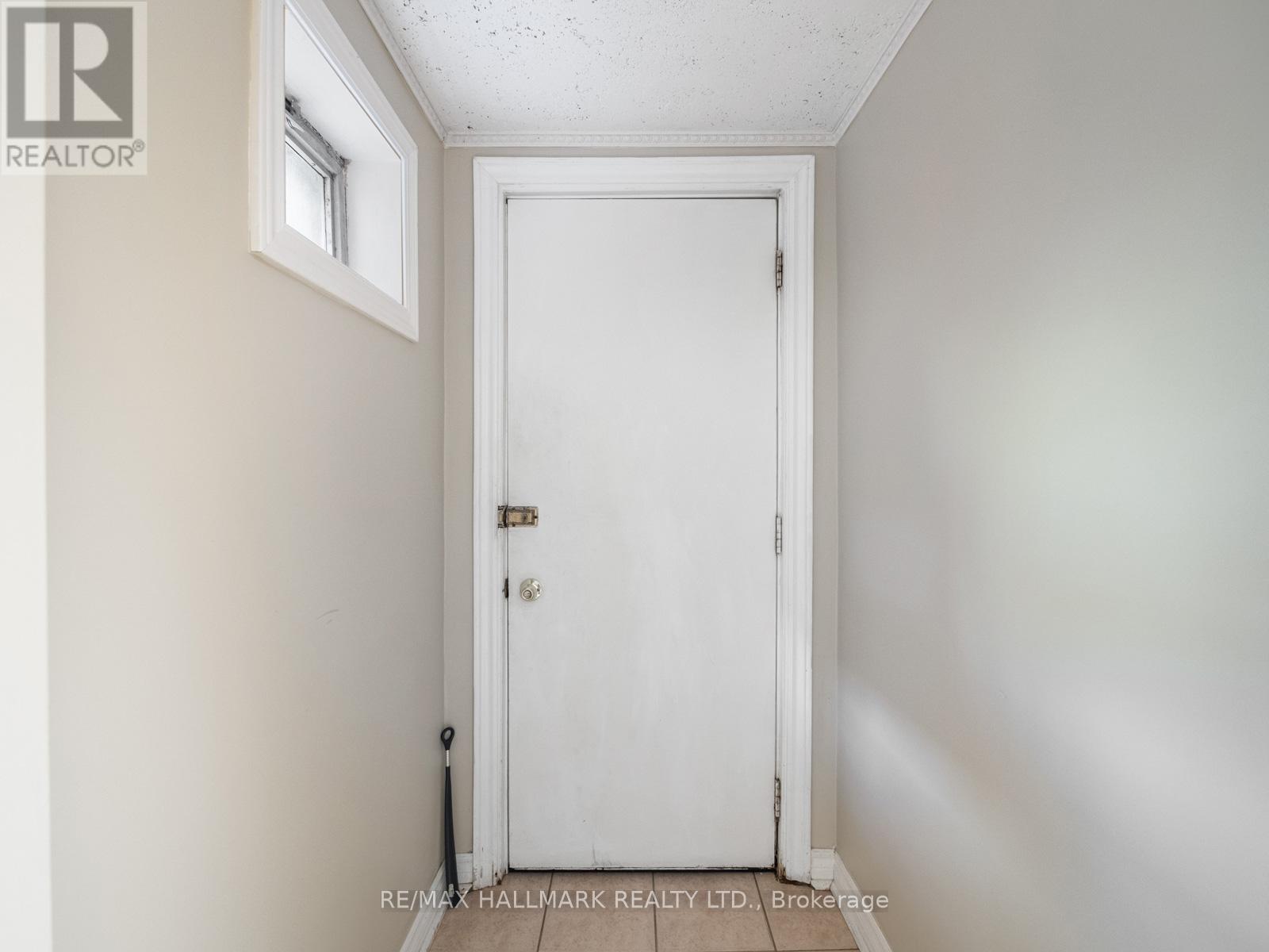 453 Jones Avenue, Toronto, Ontario  M4J 3G7 - Photo 43 - E13150722