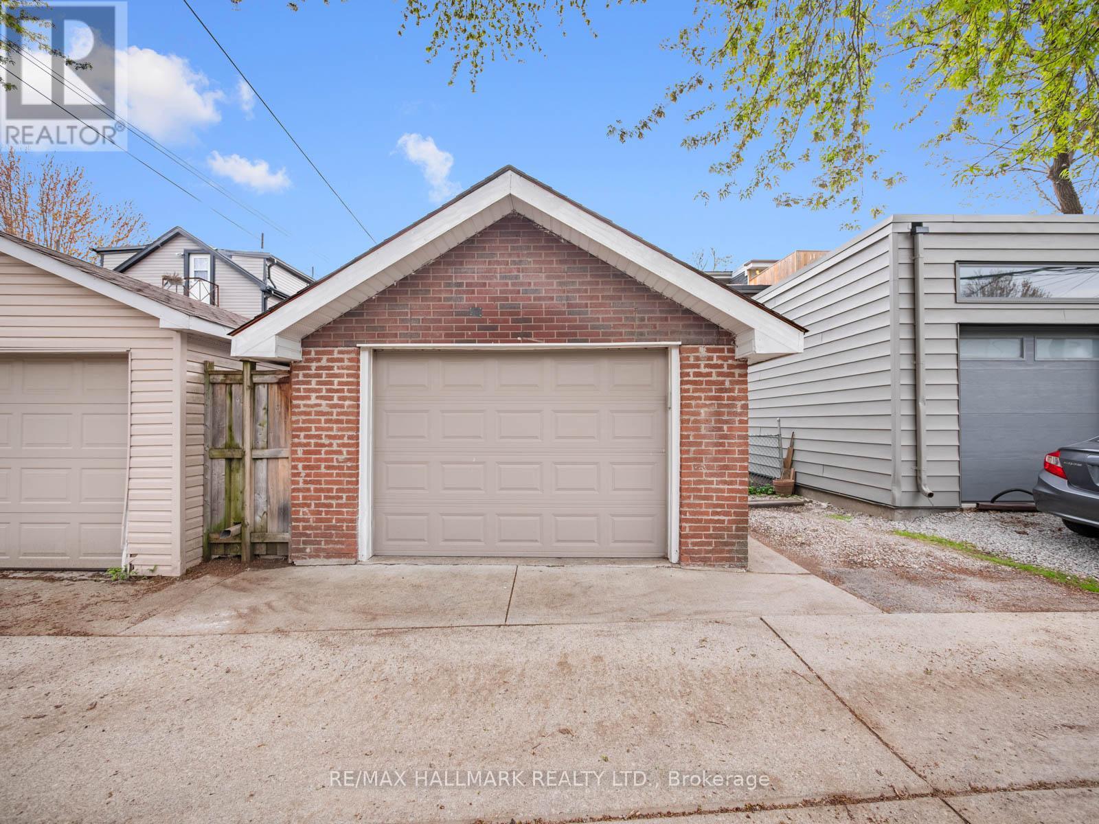 453 Jones Avenue, Toronto, Ontario  M4J 3G7 - Photo 49 - E13150722