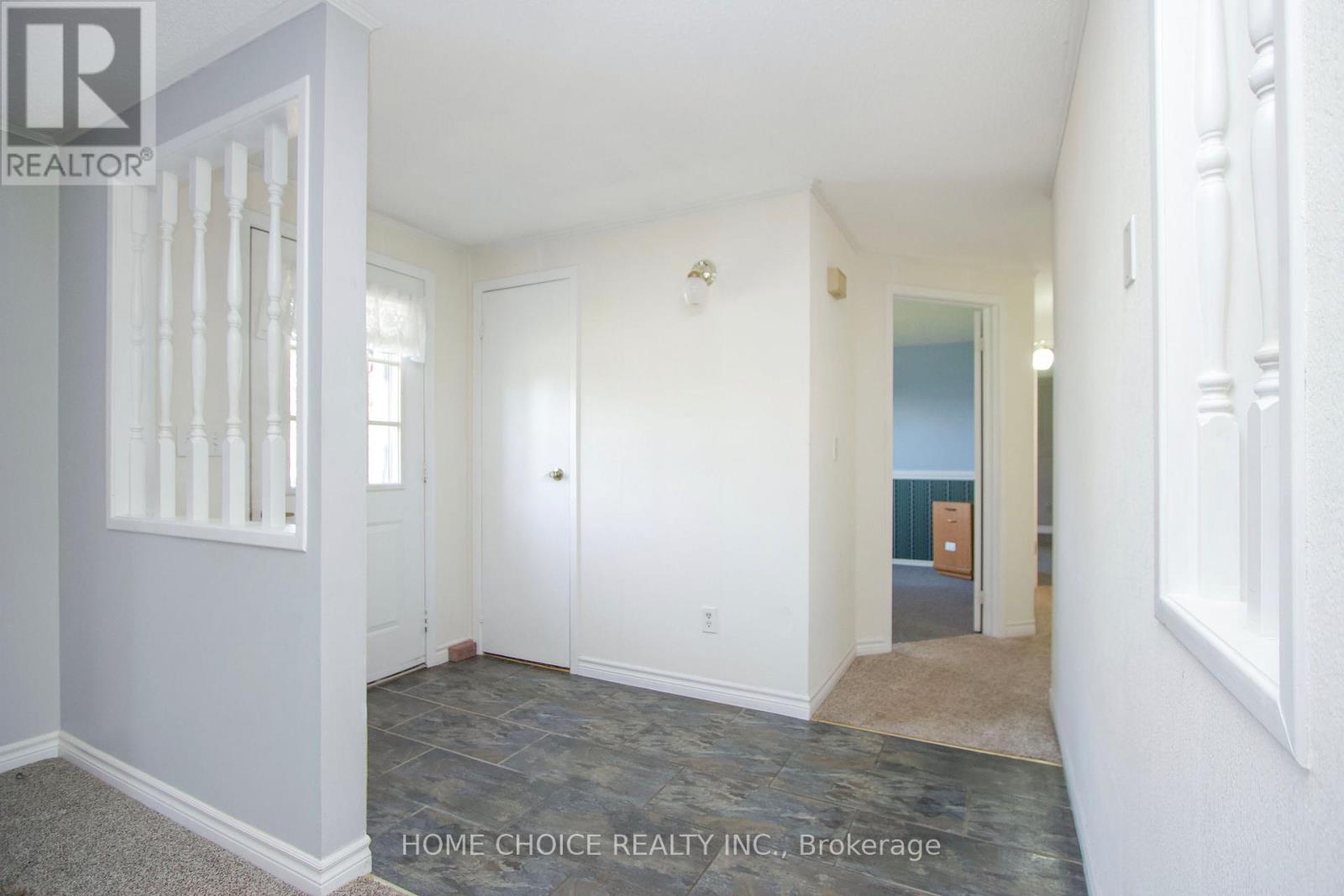 46 Fairway Drive, Clarington, Ontario  L1B 1B3 - Photo 4 - E13150842