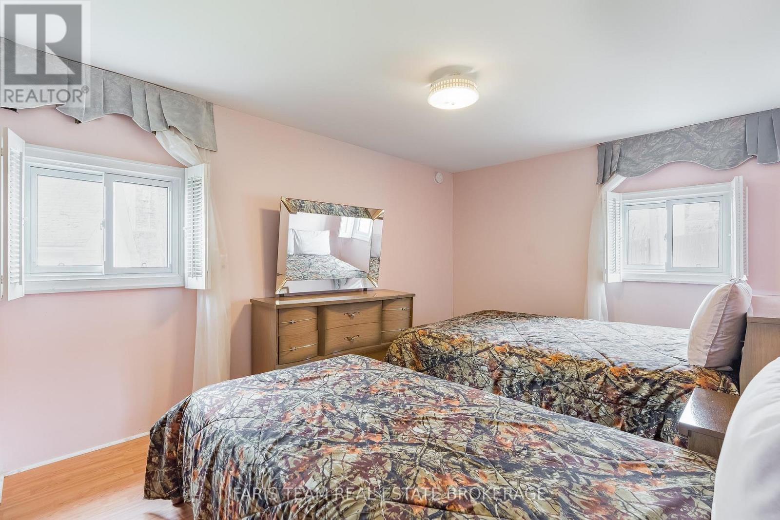 148 Hoyt Avenue, Tay, Ontario  L0K 2A0 - Photo 22 - S13126260